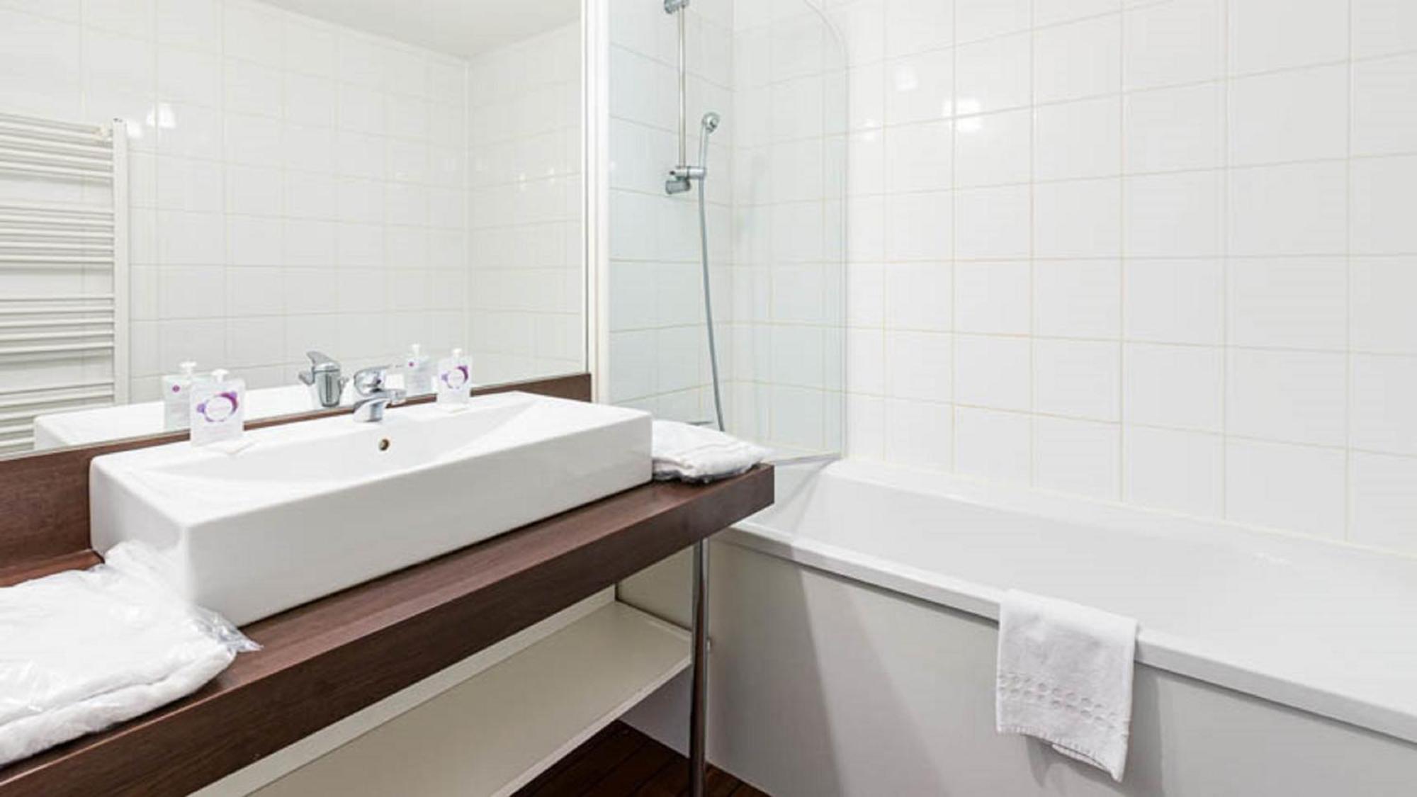 Vacanceole - Relais Du Plessis Chaveignes Room photo